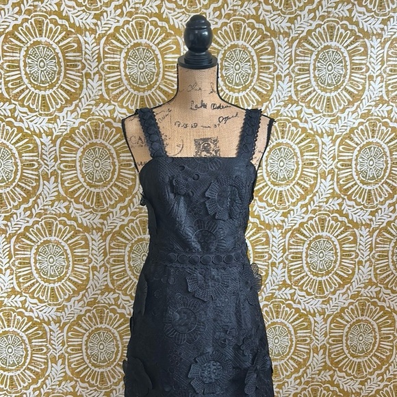 NWT La Maison Talulah Virtuous Lace Flower Applique Midi Dress in Black Sz XS - Picture 7 of 10